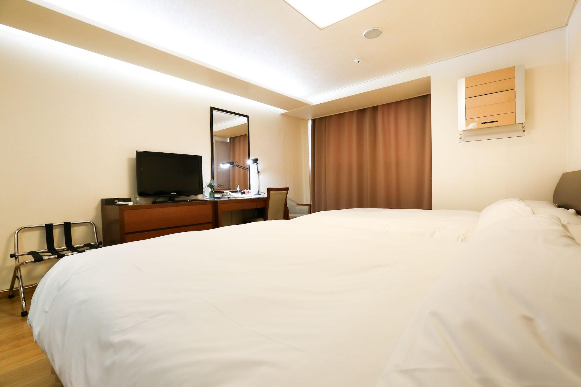 Gangnam Family Hotel 3*